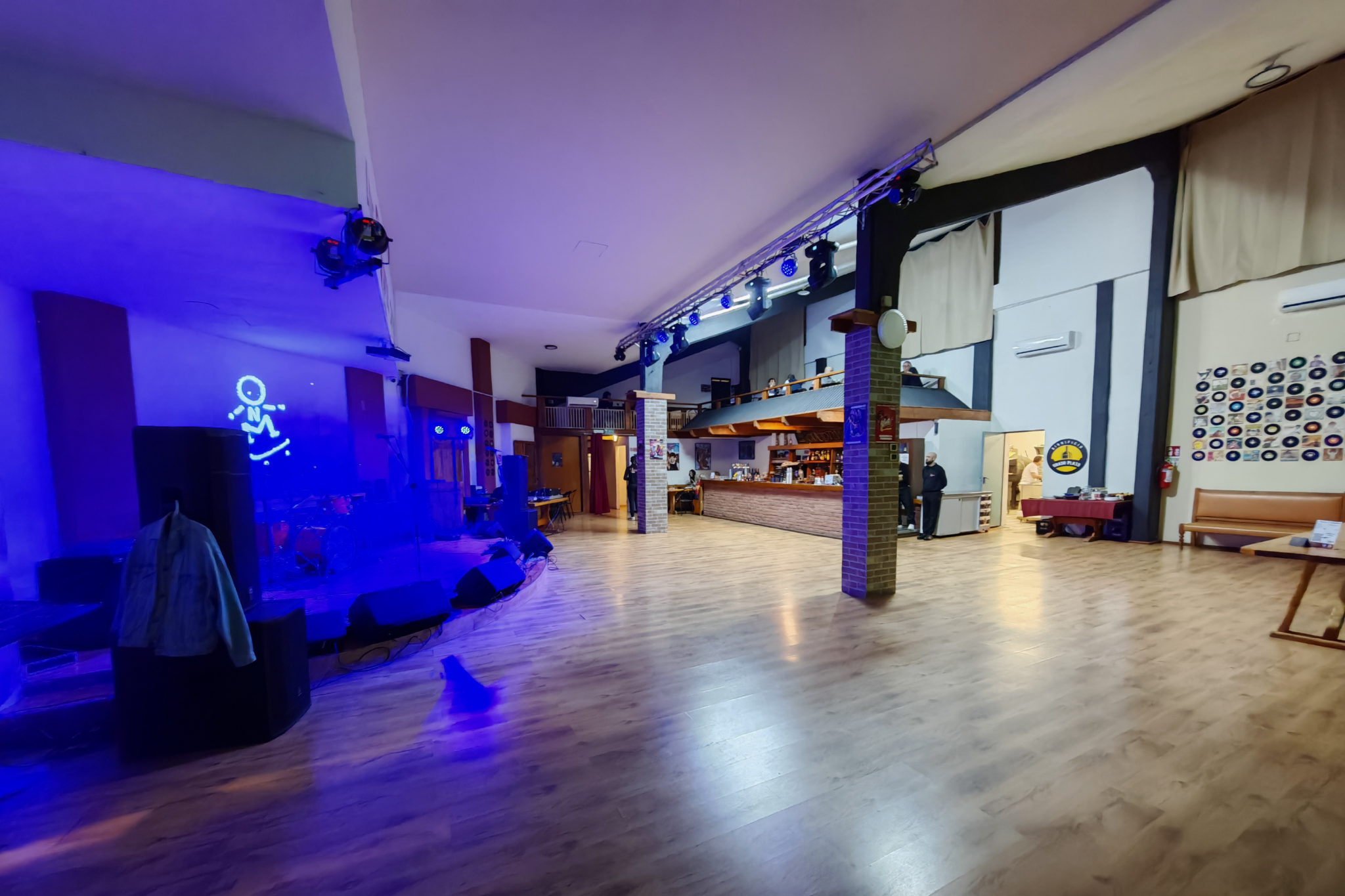 Locale con musica dal vivo a Torino