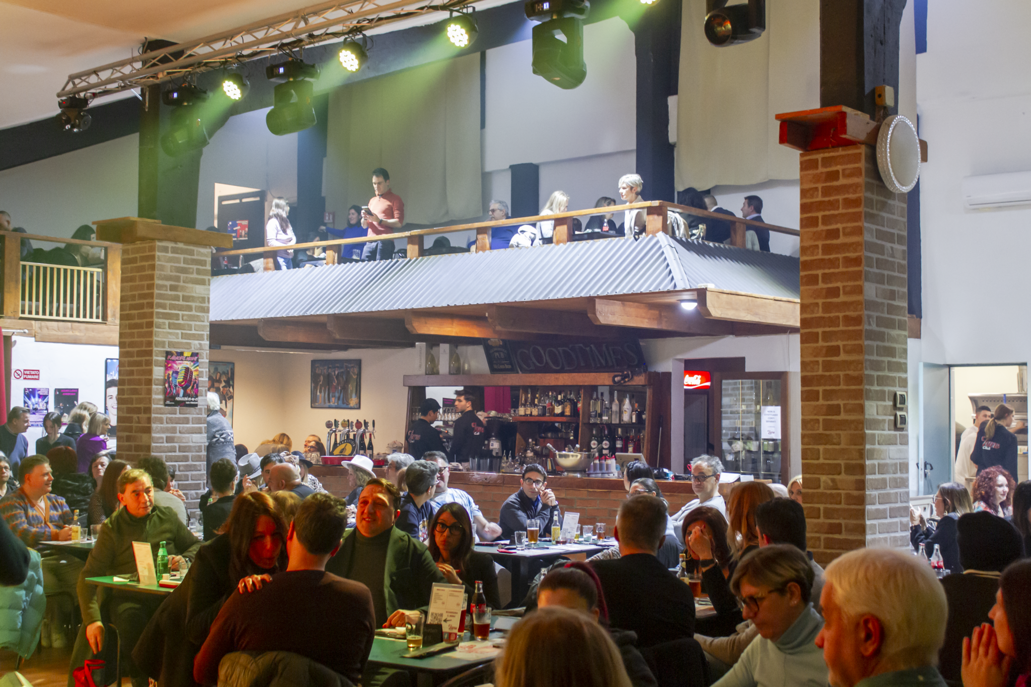 ristorante con spettacolo a torino